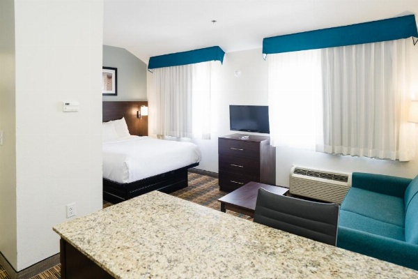 MainStay Suites Knoxville Airport image 27