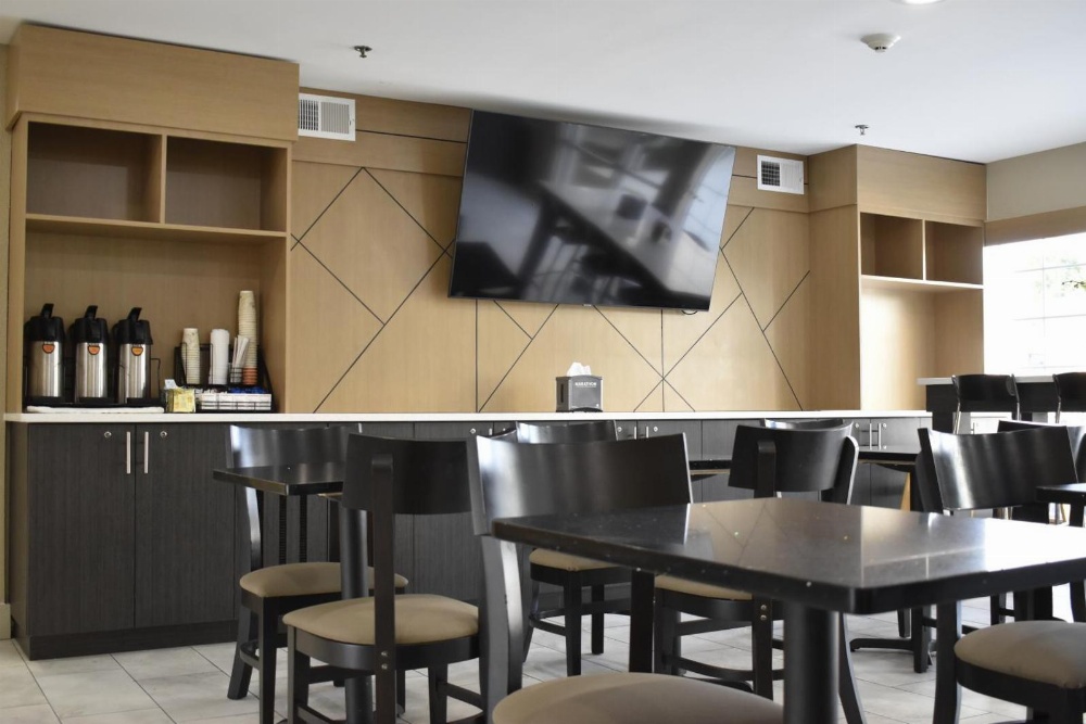 MainStay Suites Knoxville Airport